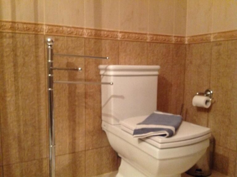 3 One-Bedroom Apartment (4 Adults) 7