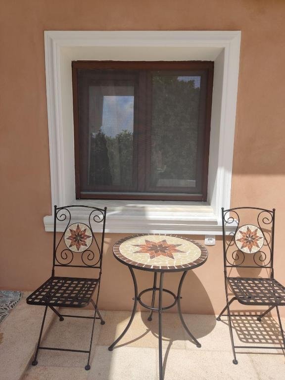 4 Studio with Garden View 19