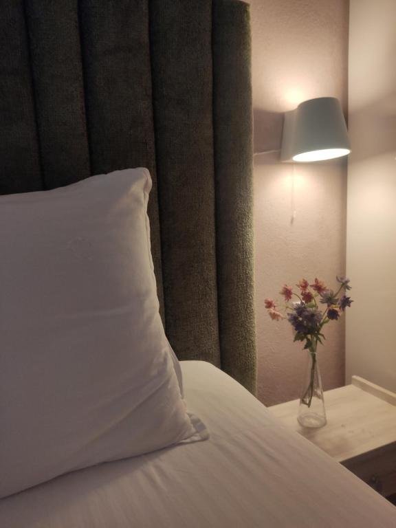 6 Deluxe Double Room 38