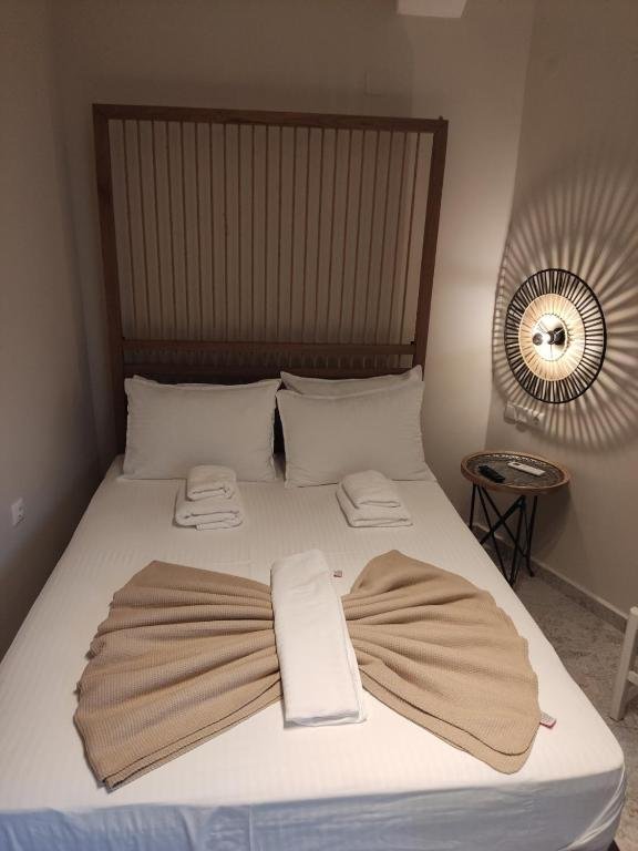 8 Luxury Quadruple Room 17