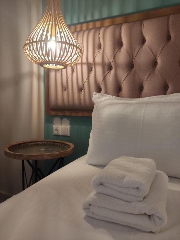 8 Luxury Quadruple Room 20